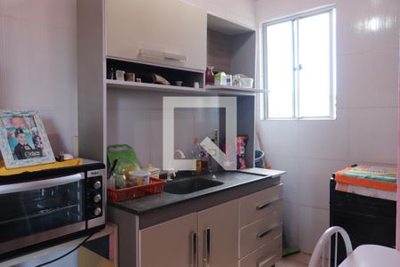 Cozinha de apartamento à venda com 2 quartos, 52m² em Duque de Caxias, São Leopoldo