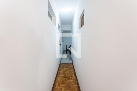 Corredor de apartamento à venda com 3 quartos, 110m² em Centro, Belo Horizonte