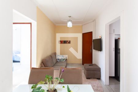 Sala de apartamento para alugar com 3 quartos, 59m² em Jaqueline, Belo Horizonte