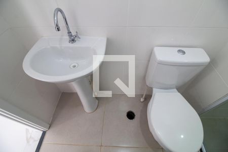 Banheiro de apartamento para alugar com 1 quarto, 24m² em Santo Amaro, São Paulo