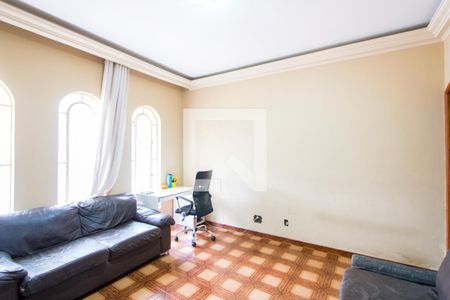 Sala de casa à venda com 3 quartos, 300m² em Vila Scarpelli, Santo André