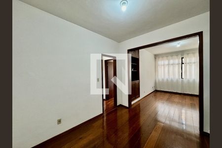 Sala de apartamento à venda com 3 quartos, 100m² em Santo Antônio, Belo Horizonte