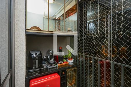 Sacada de apartamento à venda com 3 quartos, 58m² em Usina Piratininga, São Paulo