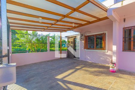 Casa à venda com 58m², 2 quartos e 1 vaga Casa à venda com 58m², 2 quartos e 1 vagaFachada