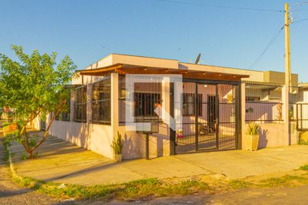 Casa à venda com 58m², 2 quartos e 1 vaga Casa à venda com 58m², 2 quartos e 1 vagaFachada