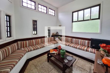 Sala 1 de casa à venda com 3 quartos, 300m² em Itaipu, Niterói