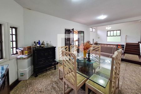 Sala 1 de casa à venda com 3 quartos, 300m² em Itaipu, Niterói