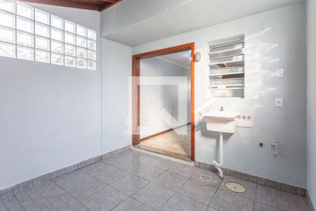 Lavanderia de casa de condomínio à venda com 2 quartos, 77m² em Sarandi, Porto Alegre