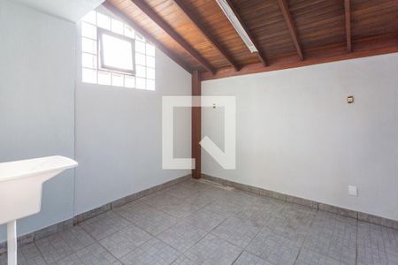 Lavanderia de casa de condomínio à venda com 2 quartos, 77m² em Sarandi, Porto Alegre