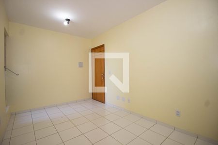 Sala de apartamento para alugar com 2 quartos, 47m² em Qs 303, Brasília