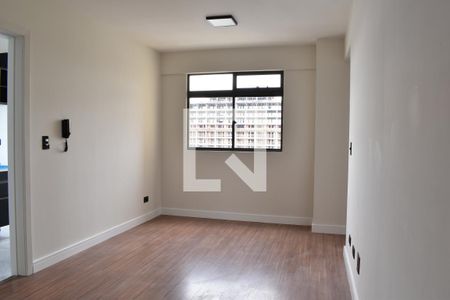 Sala de apartamento para alugar com 3 quartos, 54m² em Santa Cândida, Curitiba
