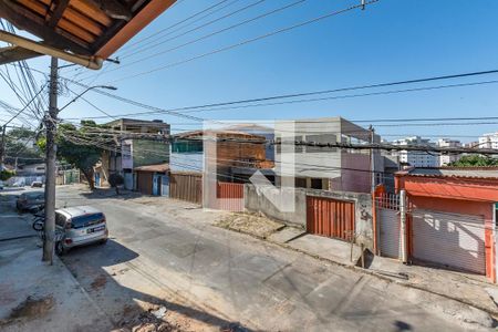 Varanda da Sala de casa à venda com 3 quartos, 700m² em Califórnia, Belo Horizonte