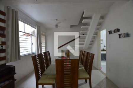 Sala de casa à venda com 3 quartos, 160m² em Vila Kosmos, Rio de Janeiro