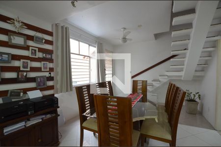 Sala de casa à venda com 3 quartos, 160m² em Vila Kosmos, Rio de Janeiro