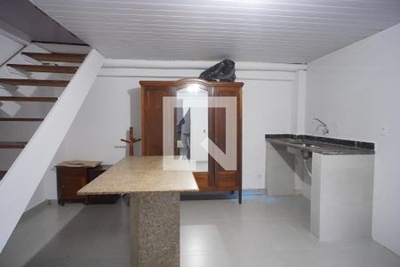 Sala de kitnet/studio para alugar com 1 quarto, 48m² em Campeche, Florianópolis