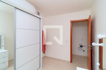 Quarto de apartamento para alugar com 2 quartos, 48m² em Vila Irmãos Arnoni, São Paulo