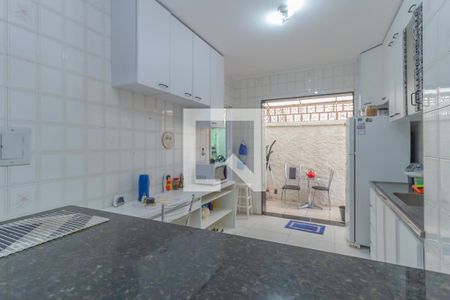 Cozinha  de apartamento à venda com 3 quartos, 70m² em Santa Branca, Belo Horizonte