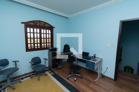 Quarto 1 de casa à venda com 3 quartos, 302m² em Cinco, Contagem