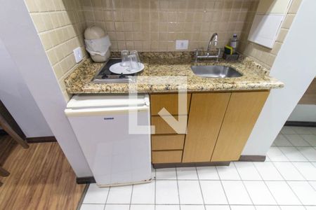 Sala/Cozinha de apartamento para alugar com 1 quarto, 63m² em Centro, São José dos Pinhais