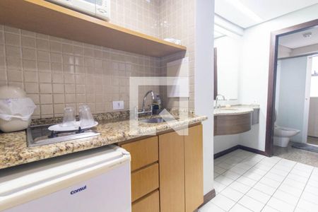 Sala/Cozinha de apartamento para alugar com 1 quarto, 63m² em Centro, São José dos Pinhais