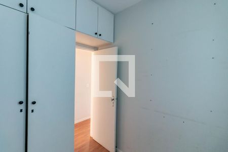 Quarto 1 de apartamento para alugar com 3 quartos, 98m² em Carlos Prates, Belo Horizonte