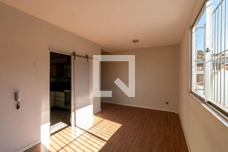 Sala de apartamento para alugar com 3 quartos, 98m² em Carlos Prates, Belo Horizonte