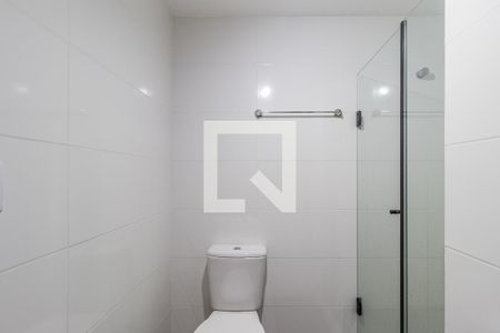 Banheiro de apartamento para alugar com 1 quarto, 43m² em Bela Vista, Porto Alegre