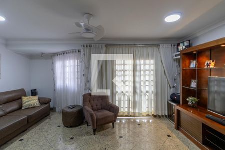 Sala de casa à venda com 3 quartos, 216m² em Vila Granada, São Paulo