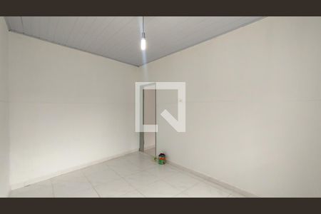 Sala/Quarto 1 de casa para alugar com 2 quartos, 50m² em São José, São Caetano do Sul