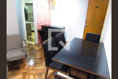 Sala de apartamento para alugar com 2 quartos, 68m² em Jardim São Paulo, Taboão da Serra