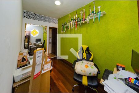 Escritório de casa à venda com 3 quartos, 280m² em Serra, Belo Horizonte