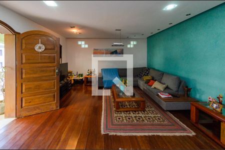 Sala de casa à venda com 3 quartos, 280m² em Serra, Belo Horizonte