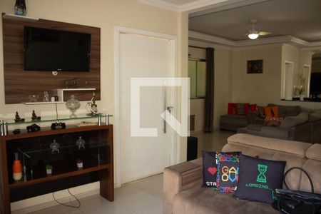 Sala de casa para alugar com 3 quartos, 300m² em Três Barras, Contagem