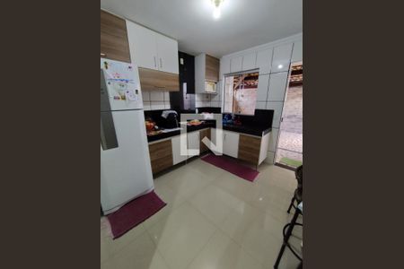 Cozinha de casa para alugar com 3 quartos, 195m² em Sapucaias Iii, Contagem