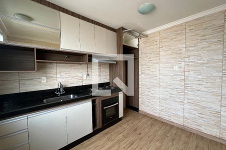 Cozinha  de apartamento para alugar com 2 quartos, 57m² em Parque Residencial Casa Branca, Suzano