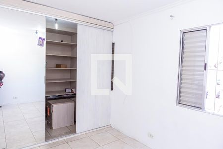 Quarto 1 de apartamento para alugar com 1 quarto, 48m² em Vila Domitila, São Paulo