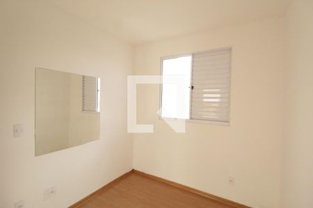 Quarto 2 de apartamento para alugar com 2 quartos, 55m² em Jardim Patricia, Uberlândia