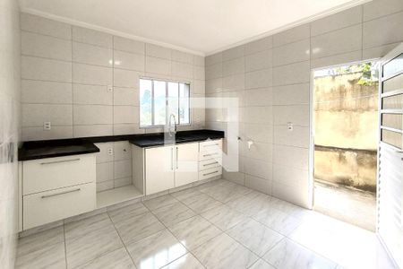 Casa à venda com 250m², 3 quartos e 2 vagas Casa à venda com 250m², 3 quartos e 2 vagasCozinha - Casa 02
