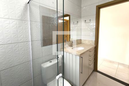 Casa à venda com 250m², 3 quartos e 2 vagas Casa à venda com 250m², 3 quartos e 2 vagasBanheiro - Casa 02