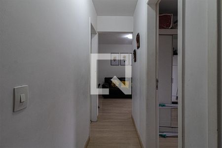 Corredor de apartamento para alugar com 3 quartos, 62m² em Jardim Celeste, São Paulo