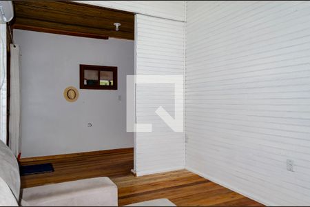 Sala de casa para alugar com 2 quartos, 70m² em Campeche, Florianópolis