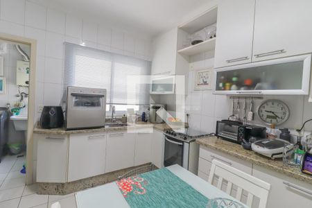 Apartamento à venda com 117m², 3 quartos e 3 vagas Apartamento à venda com 117m², 3 quartos e 3 vagasCozinha