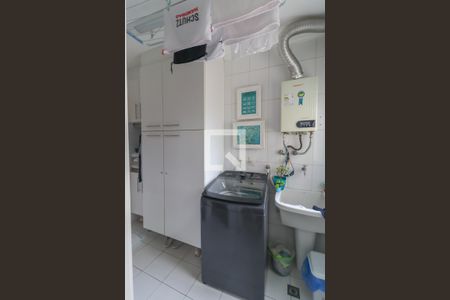 Apartamento à venda com 117m², 3 quartos e 3 vagas Apartamento à venda com 117m², 3 quartos e 3 vagasÁrea de Serviço