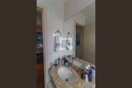 Apartamento à venda com 117m², 3 quartos e 3 vagas Apartamento à venda com 117m², 3 quartos e 3 vagasQuarto 2