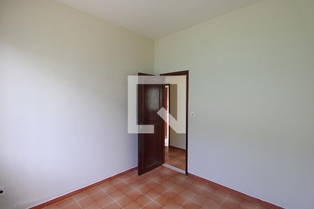 Quarto 2 de casa para alugar com 2 quartos, 86m² em Marechal Hermes, Rio de Janeiro