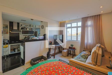 Sala de apartamento para alugar com 3 quartos, 80m² em Sagrada Família, Belo Horizonte