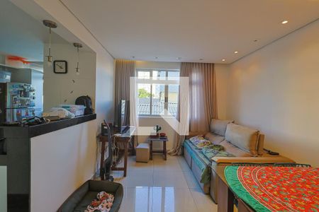 Sala de apartamento para alugar com 3 quartos, 80m² em Sagrada Família, Belo Horizonte