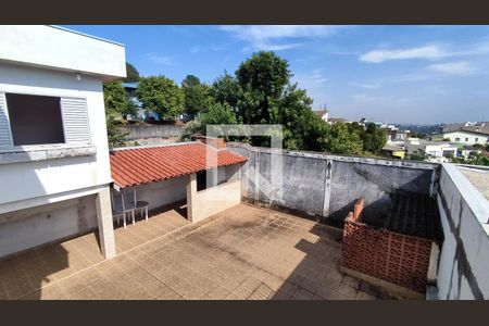 Casa à venda com 300m², 3 quartos e 3 vagas Casa à venda com 300m², 3 quartos e 3 vagasQuintal - Churrasqueira