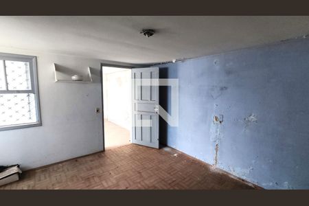 Casa à venda com 300m², 3 quartos e 3 vagas Casa à venda com 300m², 3 quartos e 3 vagasQuarto de Serviço