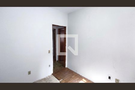 Casa à venda com 300m², 3 quartos e 3 vagas Casa à venda com 300m², 3 quartos e 3 vagasQuarto 2